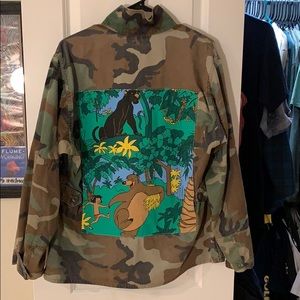 U.S army jacket w/ vintage jungle book back